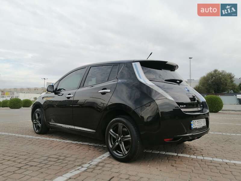 Хетчбек Nissan Leaf 2013 в Львові
