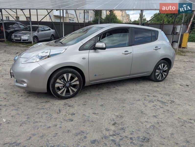 Nissan Leaf 2014