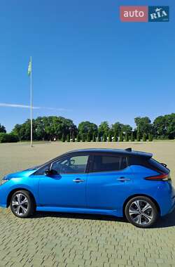 Хетчбек Nissan Leaf 2021 в 