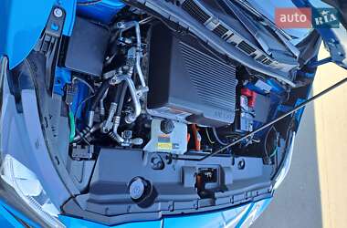 Хетчбек Nissan Leaf 2021 в 