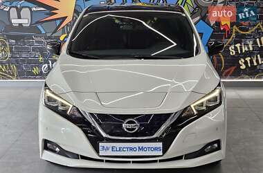 Хетчбек Nissan Leaf 2018 в Дніпрі