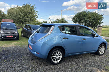 Хетчбек Nissan Leaf 2013 в 