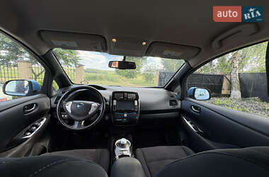 Хетчбек Nissan Leaf 2013 в 