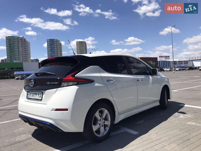 Хэтчбек Nissan Leaf 2020 в Одессе