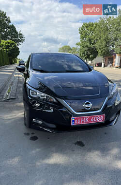 Хетчбек Nissan Leaf 2018 в Чернівцях