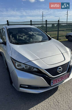 Хэтчбек Nissan Leaf 2018 в Львове