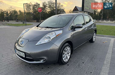 Хетчбек Nissan Leaf 2015 в Івано-Франківську