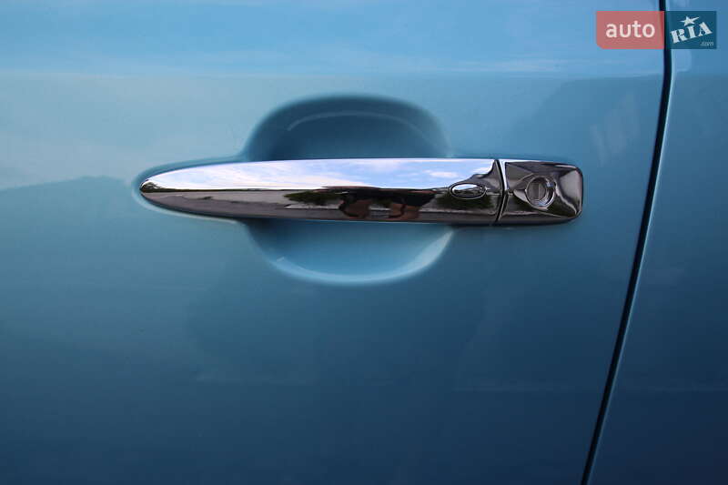 Хетчбек Nissan Leaf 2016 в Чернівцях