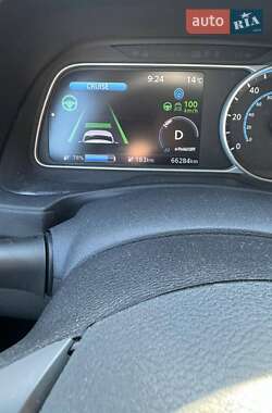 Хэтчбек Nissan Leaf 2018 в Киеве
