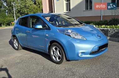 Хетчбек Nissan Leaf 2015 в Тростянці