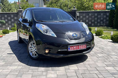 Хэтчбек Nissan Leaf 2015 в Ровно