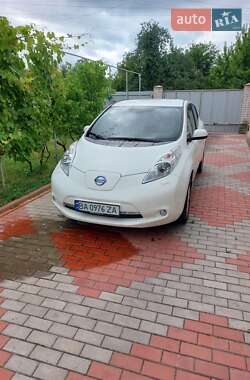 Хетчбек Nissan Leaf 2016 в Голованівську