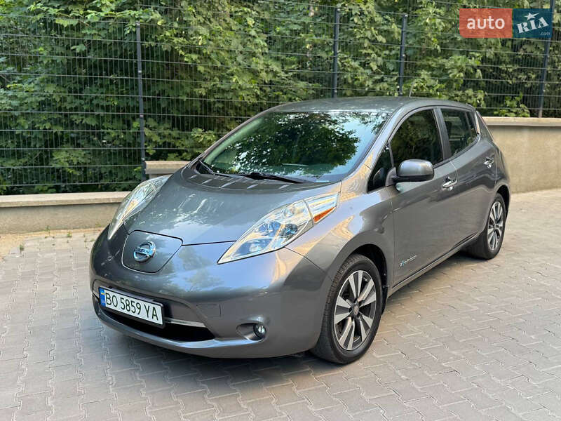 Хэтчбек Nissan Leaf 2014 в Тернополе