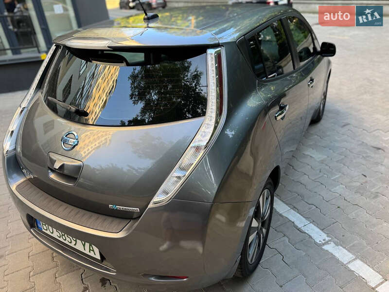 Хэтчбек Nissan Leaf 2014 в Тернополе