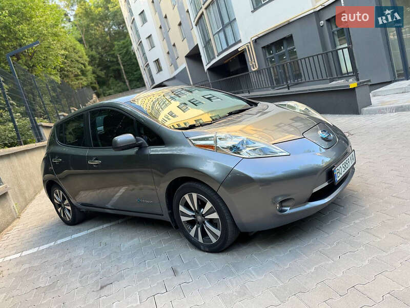 Хэтчбек Nissan Leaf 2014 в Тернополе