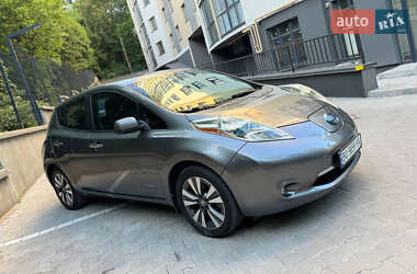 Хетчбек Nissan Leaf 2014 в 