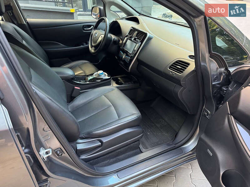 Хэтчбек Nissan Leaf 2014 в Тернополе