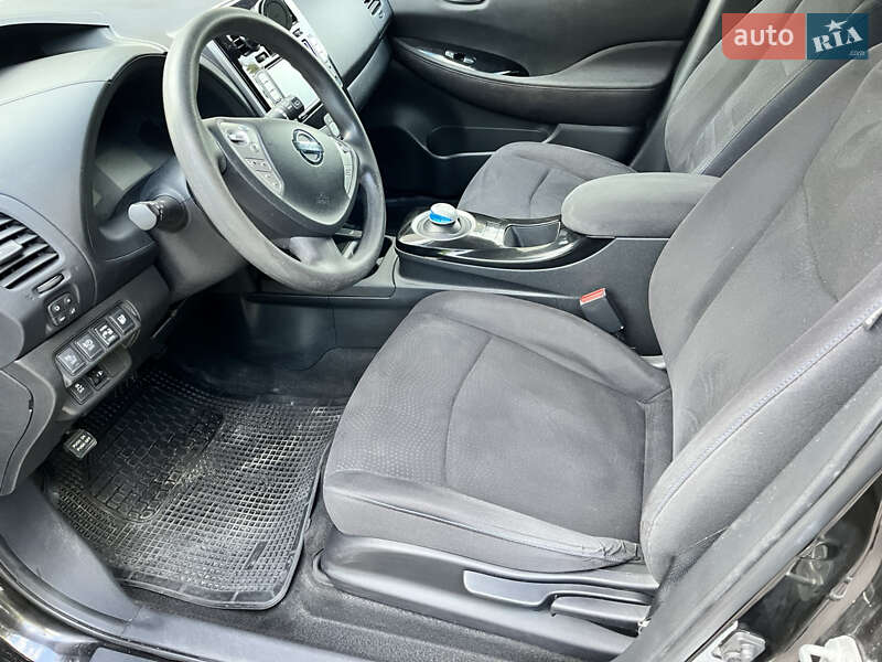 Хэтчбек Nissan Leaf 2013 в Виннице