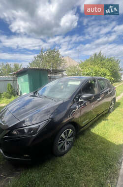 Хэтчбек Nissan Leaf 2018 в Киеве