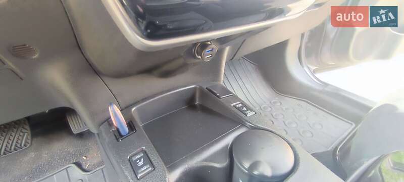 Хэтчбек Nissan Leaf 2013 в Харькове