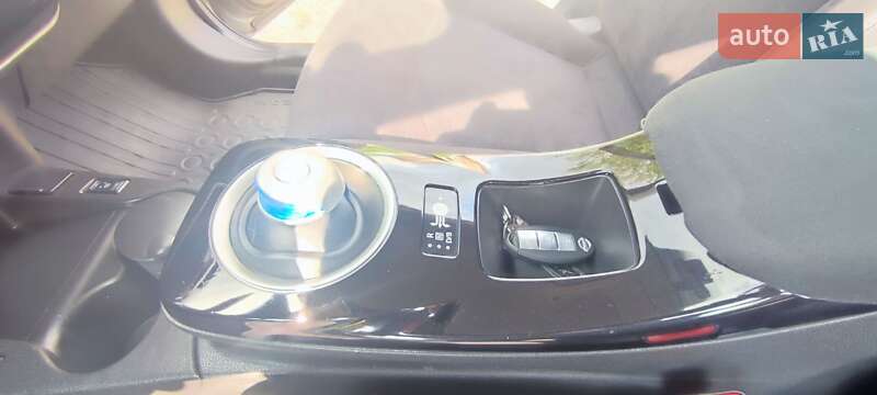 Хэтчбек Nissan Leaf 2013 в Харькове