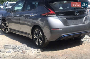 Хетчбек Nissan Leaf 2020 в Дрогобичі