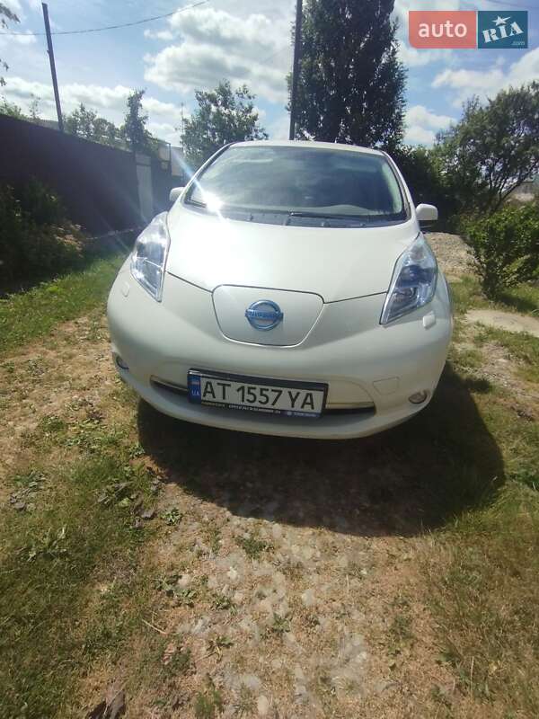 Nissan Leaf 2011