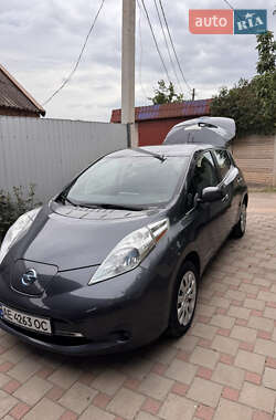 Хэтчбек Nissan Leaf 2013 в Кривом Роге