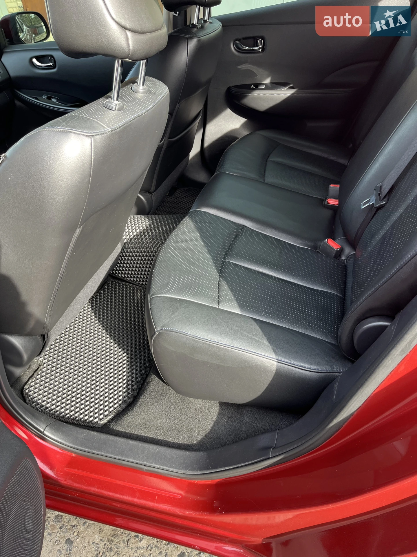 2013 Nissan Leaf - мініатюра 16
