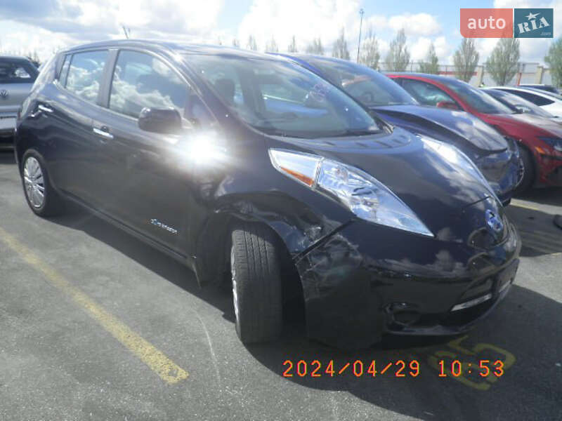 Хэтчбек Nissan Leaf 2015 в Одессе