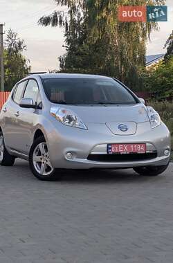 Хетчбек Nissan Leaf 2015 в Володимирі