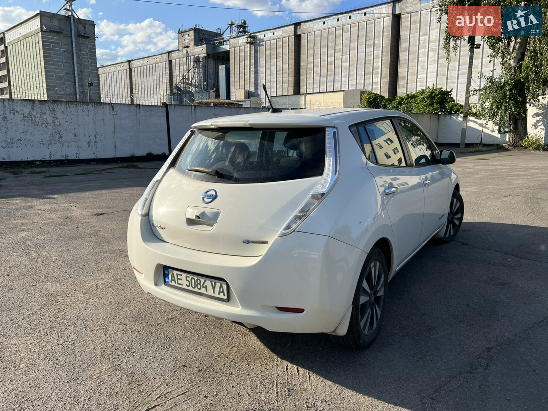 2016 Nissan Leaf - мініатюра 11