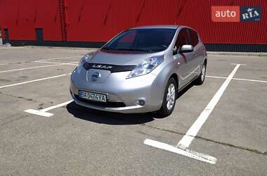 Хетчбек Nissan Leaf 2013 в Кропивницькому