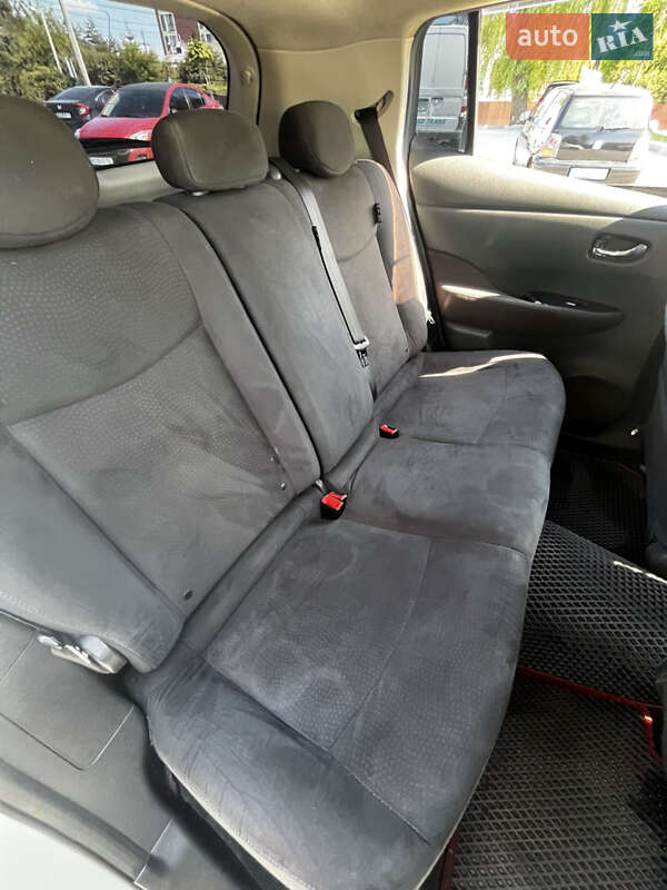 Хэтчбек Nissan Leaf 2017 в Львове фото 12 Хэтчбек Nissan Leaf 2017 в Львове