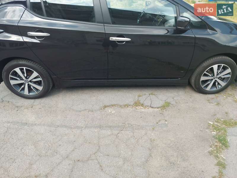 Хэтчбек Nissan Leaf 2022 в Виннице