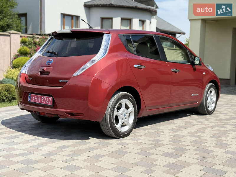 Хетчбек Nissan Leaf 2012 в Івано-Франківську