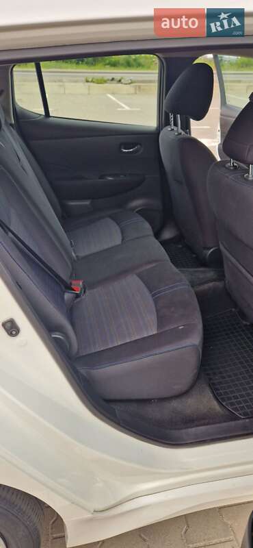 Хэтчбек Nissan Leaf 2018 в Киеве