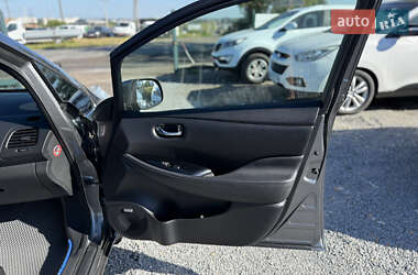 Хетчбек Nissan Leaf 2016 в 