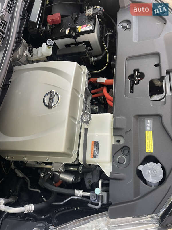 Хетчбек Nissan Leaf 2015 в Одесі фото 13 Хетчбек Nissan Leaf 2015 в Одесі