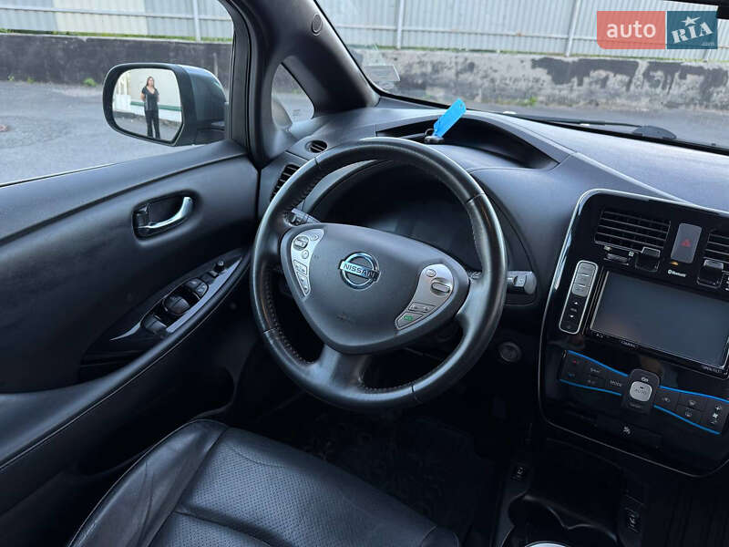 Хетчбек Nissan Leaf 2014 в Вінниці