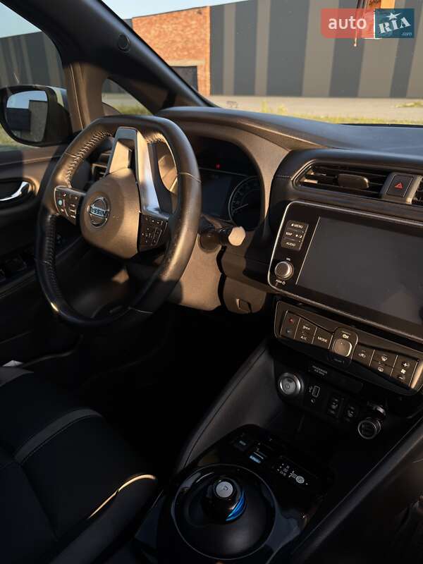 Хетчбек Nissan Leaf 2021 в Хмельницькому