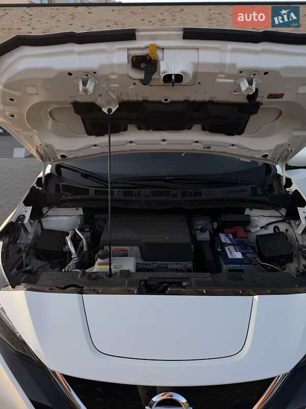Хетчбек Nissan Leaf 2021 в Хмельницькому