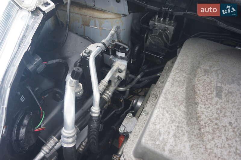 Хетчбек Nissan Leaf 2014 в Самборі