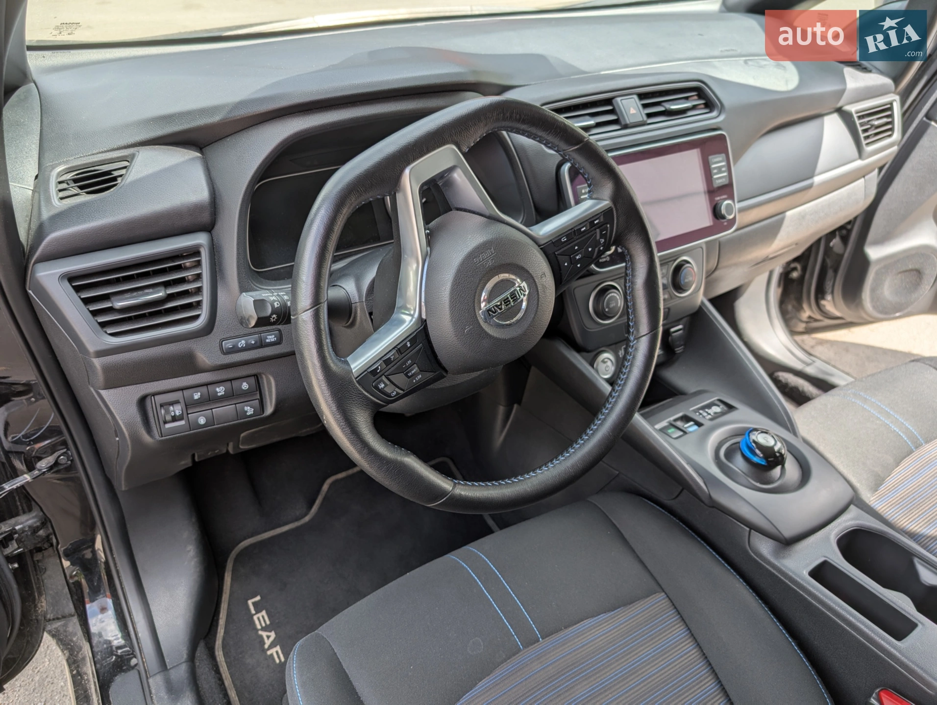 2022 Nissan Leaf - мініатюра 17