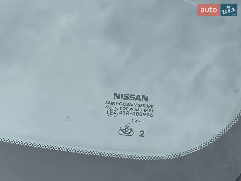 Хэтчбек Nissan Leaf 2015 в Ровно
