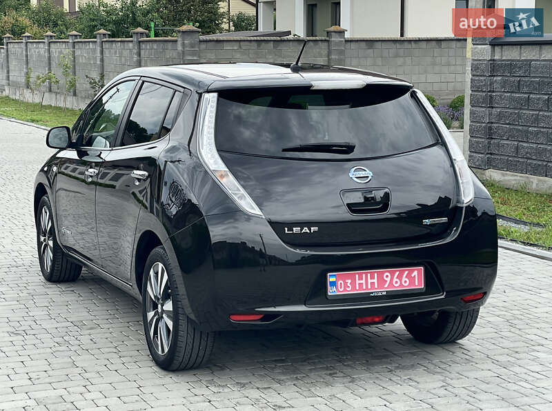 Хэтчбек Nissan Leaf 2015 в Ровно