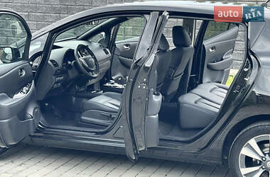 Хэтчбек Nissan Leaf 2015 в 