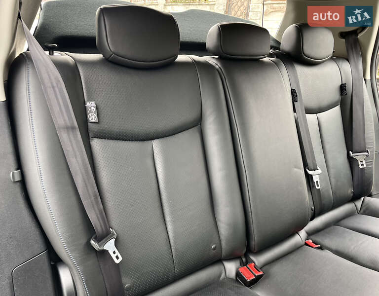 Хэтчбек Nissan Leaf 2015 в Ровно