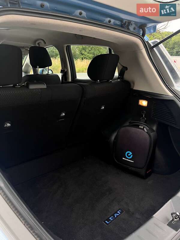 Хэтчбек Nissan Leaf 2014 в Ужгороде