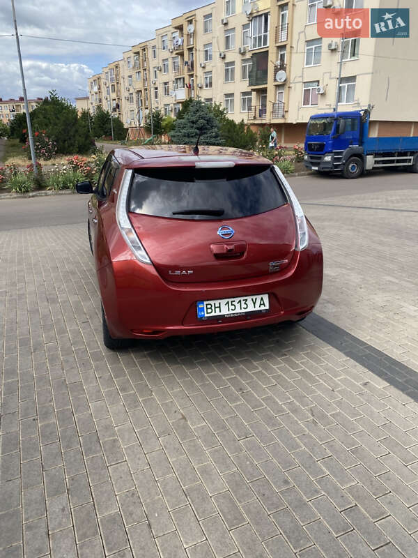 Хетчбек Nissan Leaf 2017 в Одесі